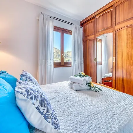 Retreat Near Puerto De Holiday home